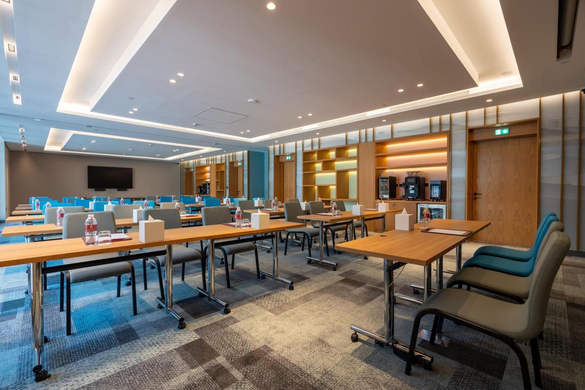 West Walk Retaj Hotel Al Rayyan Exterior photo